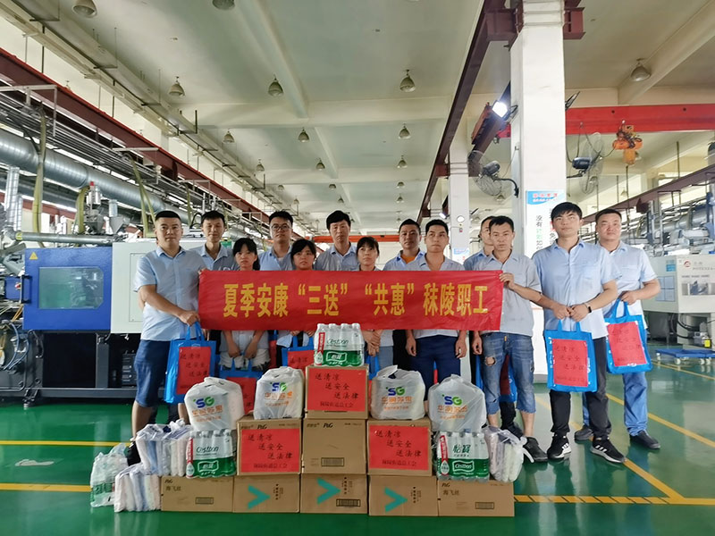 送清涼、送安全、送法律，秣陵街道總工會慰問奧聯(lián)電子一線職工